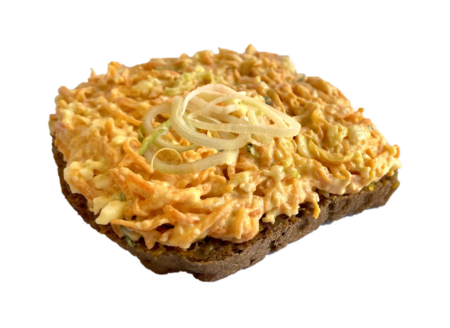 CHLEBÍČEK S MRKVOVOU POMAZÁNKOU